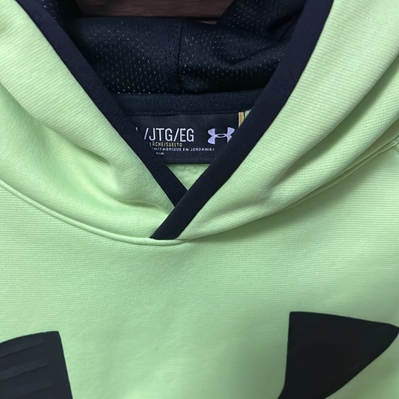 Under Armour hoodie size youth XL. Neon green and black. - Picture 6 of 6